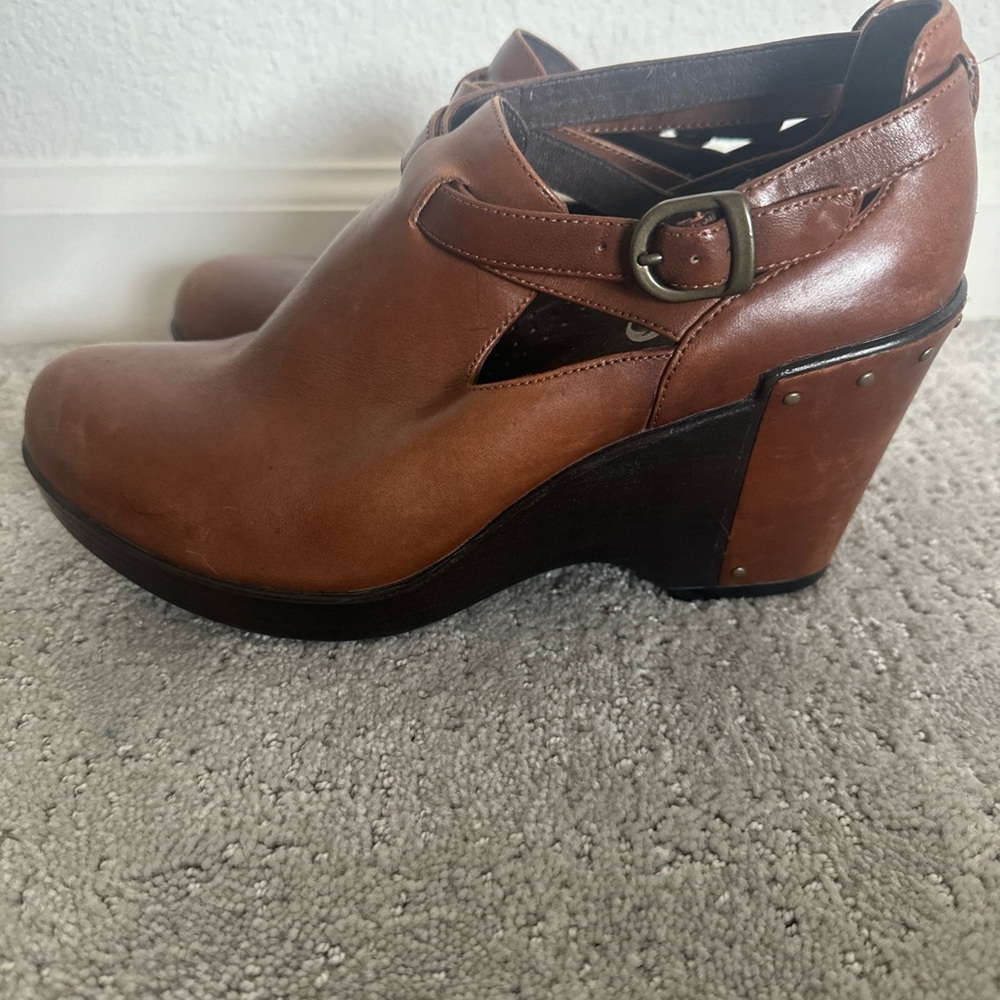 Dansko Tan Wedge Heel Shoes